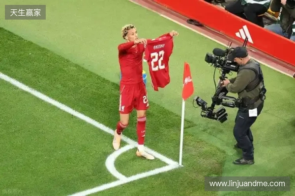 埃基蒂克:期待重回马赛主场踢球,那里有着难以置信的球迷 埃基蒂克:期待重回马赛主场踢球,那里有着难以置信的球迷